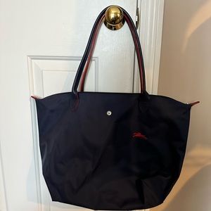 Longchamp LE PLIAGE CITY L TOTE BAG
Navy - Canvas with red piping in handle